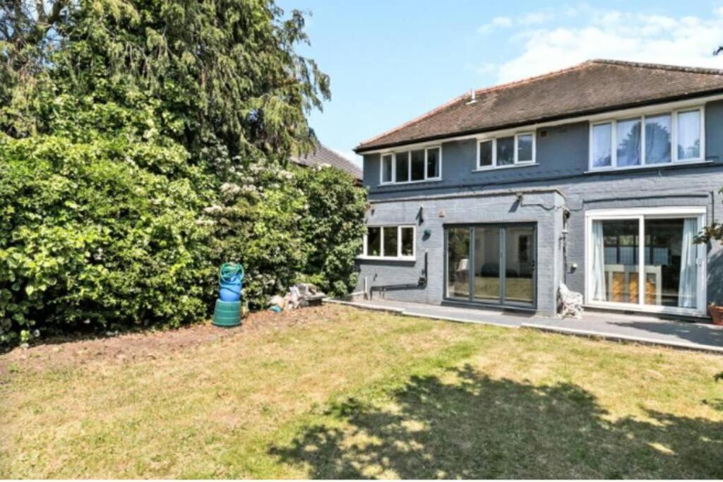 Large Family Home Near Richmond Park 新莫尔登 外观 照片